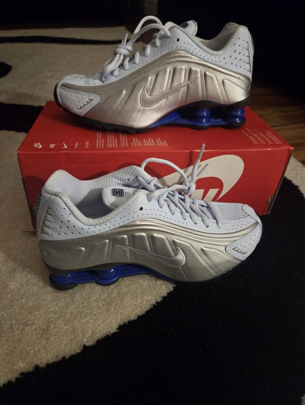 NIKE SHOX R4 ' BLUE TINT/METALLIC SILVER SNEAKER SZ 7W